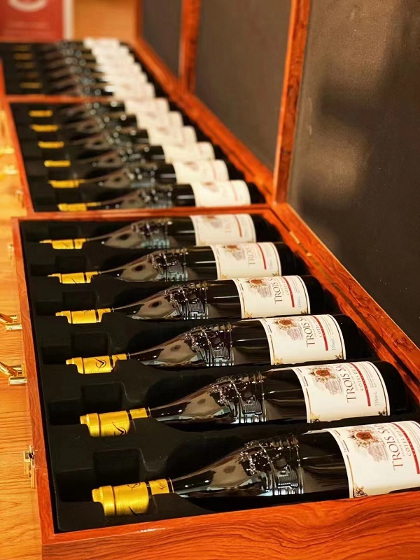 红酒代理草莓视频APP在线观看下载店如何降低运营成本